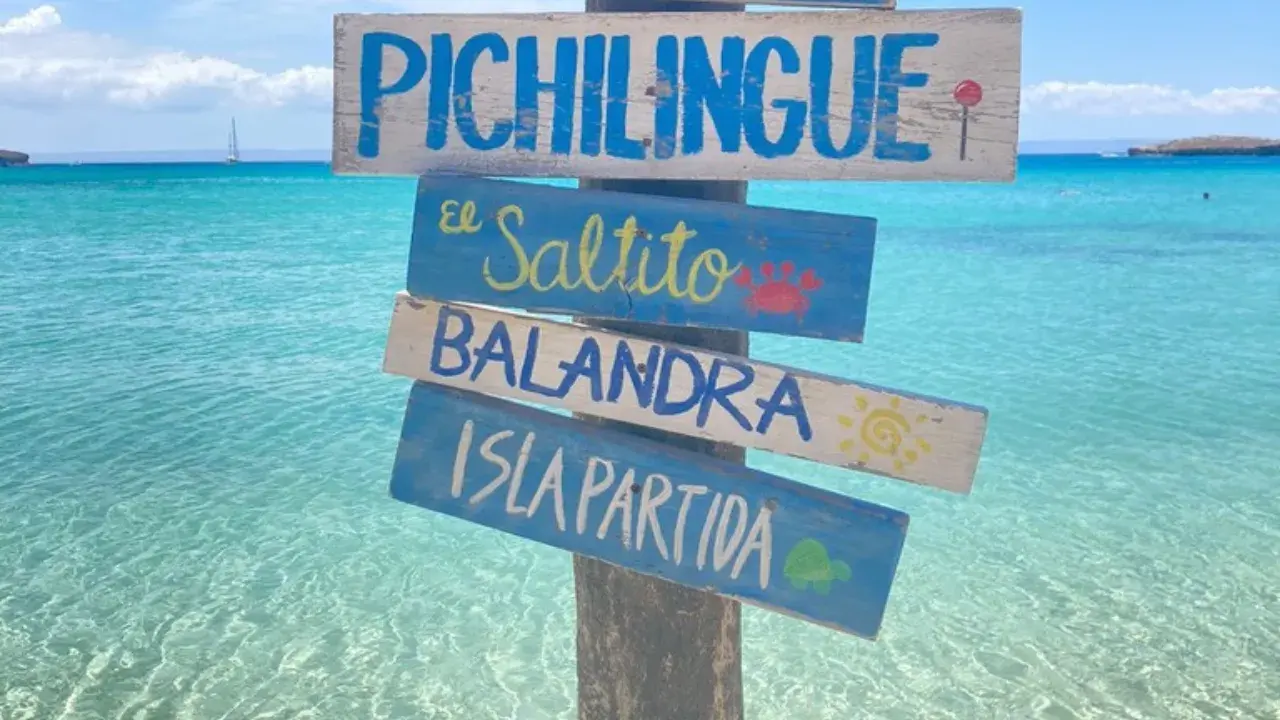 Pichilingue Beach, an incredible natural pool.