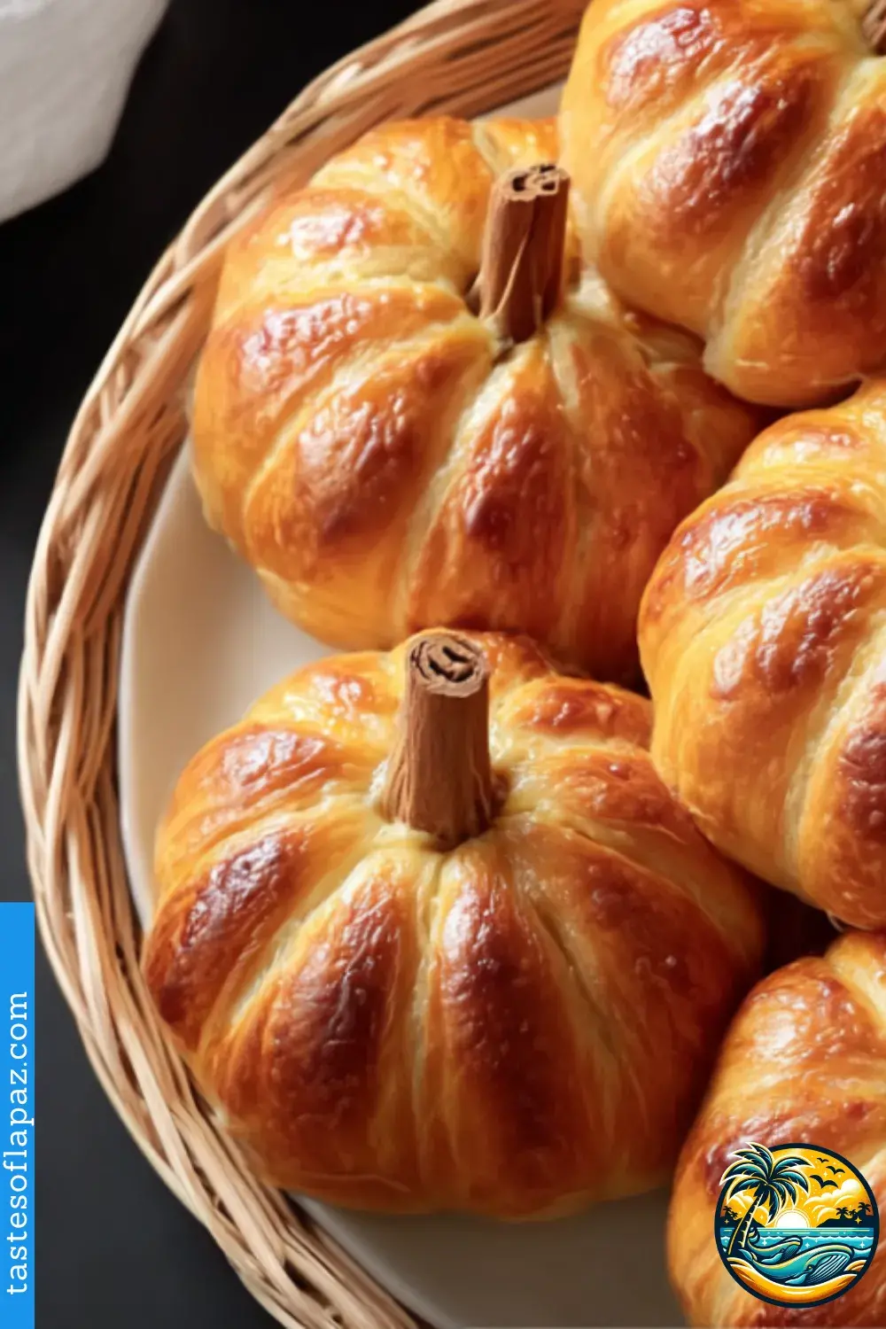 Pumpkin-Shaped Cheesy Buns